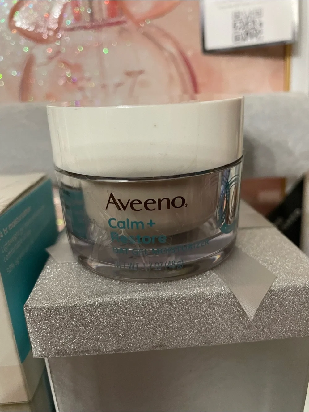 Aveeno calm and restore ( 2 jars) oat gel moisturizer 1.7 oz new